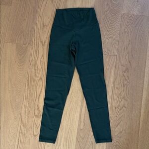High-Waisted Leggings - Green